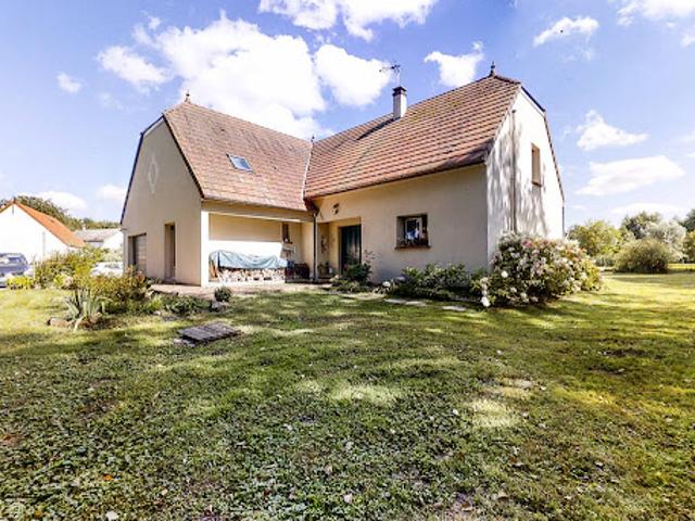Vente Maison 11 pièces 250 m2 Servais