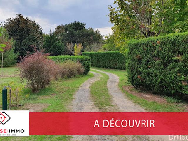 Vente Maison 11 pièces 260 m2 Escource