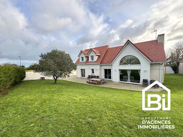 Vente Maison 11 pièces 261 m2 Arromanches les Bains
