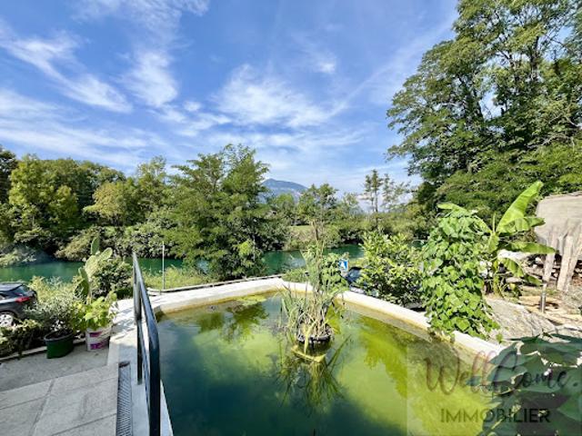 Vente Maison 11 pièces 261 m2 Chanaz