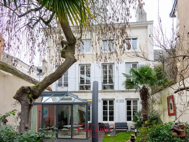 Vente Maison 11 pièces 261 m2 Orleans