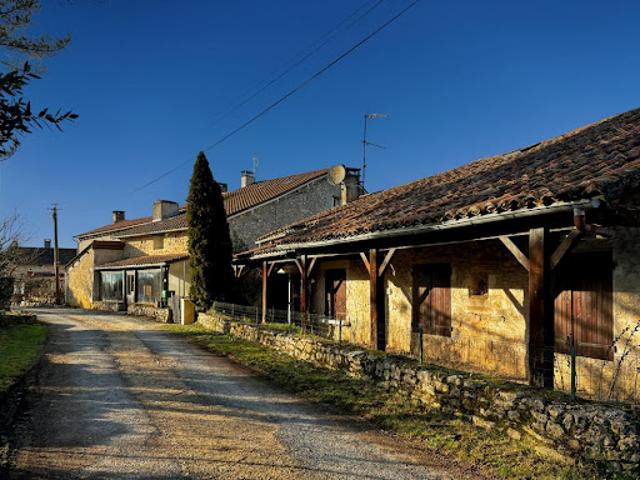 Vente Maison 11 pièces 267 m2 Sorges et Ligueux en Périgord