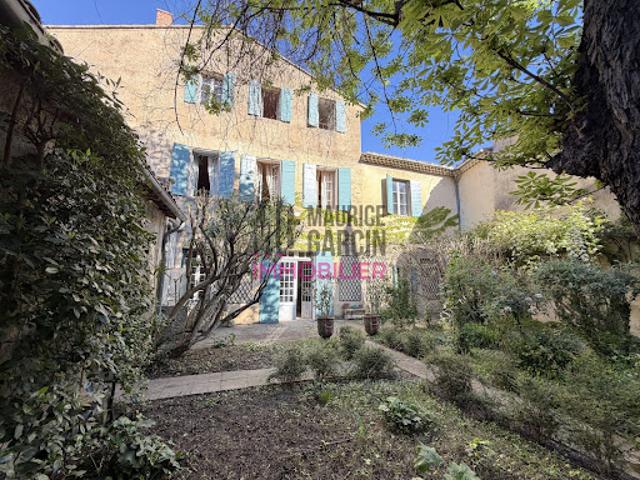 Vente Maison 11 pièces 264 m2 Pernes les Fontaines