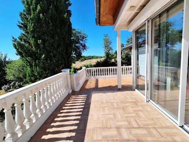 Vente Maison 11 pièces 264 m2 Pompignac