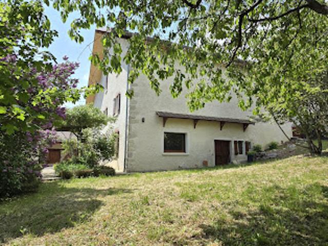 Vente Maison 11 pièces 265 m2 Champfromier