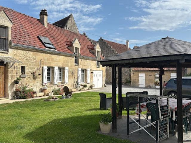Vente Maison 11 pièces 265 m2 Crepy en valois