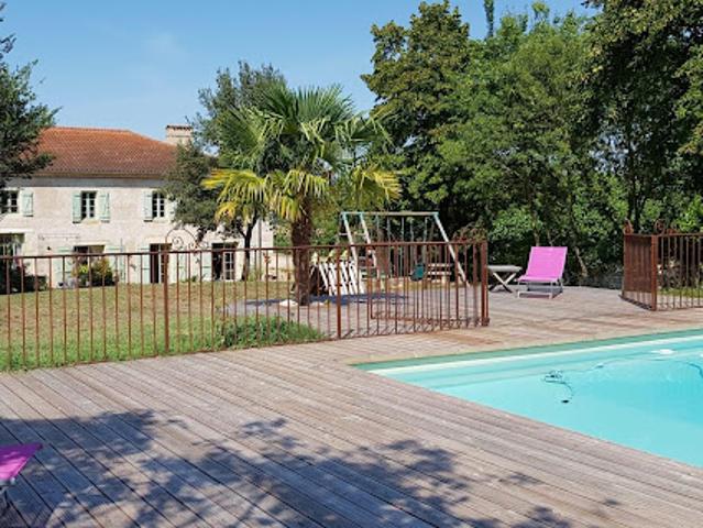 Vente Maison 11 pièces 265 m2 Jegun