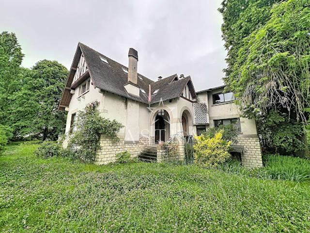 Vente Maison 11 pièces 266 m2 Sceaux