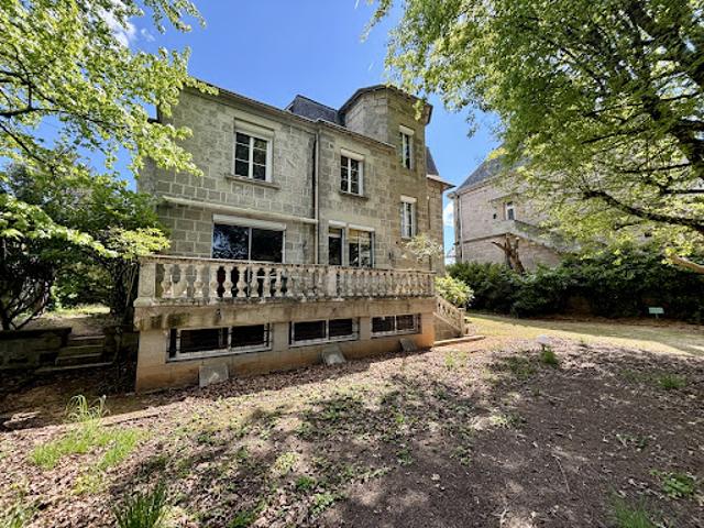 Vente Maison 11 pièces 268 m2 Brive la Gaillarde