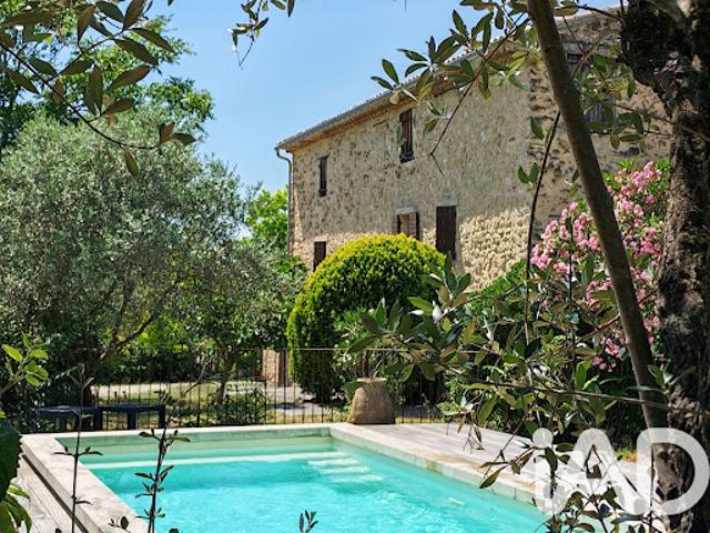 Vente Maison 11 pièces 270 m2 Carpentras