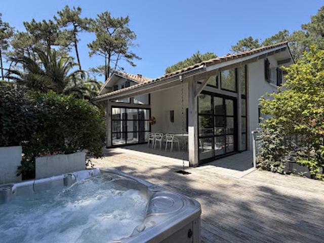 Vente Maison 11 pièces 270 m2 Seignosse