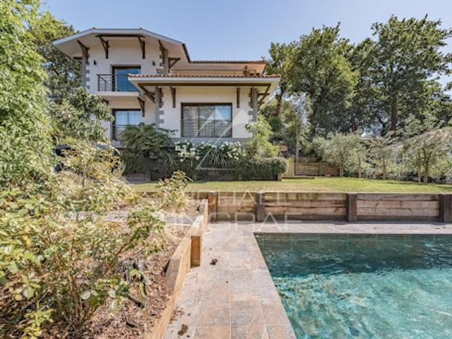 Vente Maison 11 pièces 274 m2 Arcachon