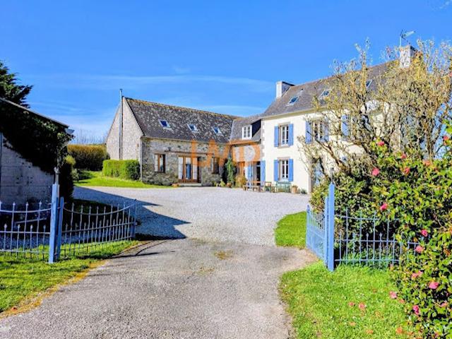 Vente Maison 11 pièces 274 m2 Saint Nic