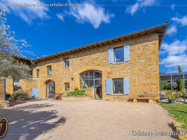 Vente Maison 11 pièces 275 m2 Saint Jean des Vignes