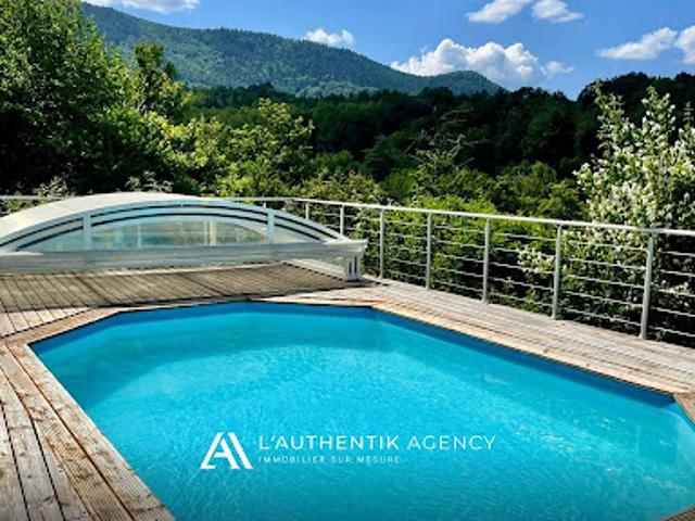 Vente Maison 11 pièces 280 m2 Neubois