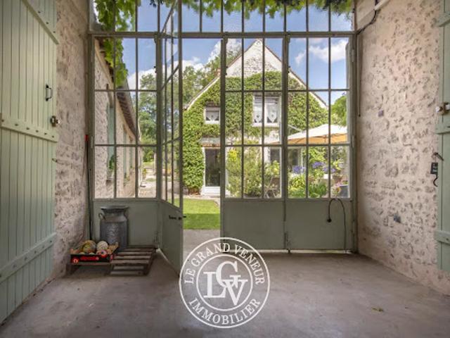 Vente Maison 11 pièces 285.44 m2 Fontainebleau