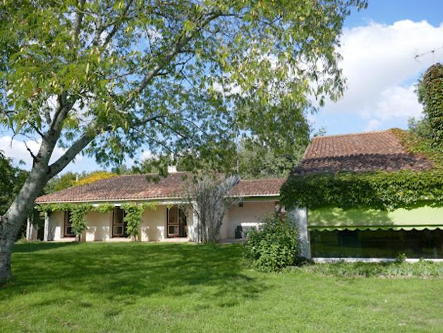 Vente Maison 11 pièces 286.97 m2 Echiré