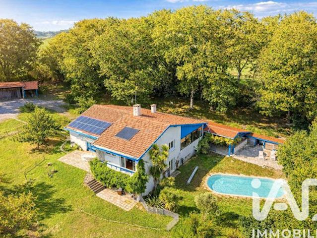 Vente Maison 11 pièces 290 m2 Urcuit