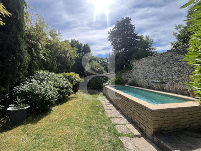 Vente Maison 11 pièces 290 m2 Robion