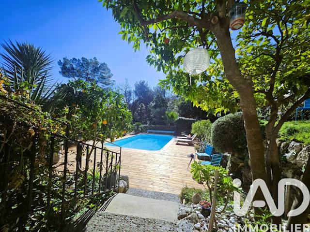 Vente Maison 11 pièces 200 m2 Le Bar sur Loup