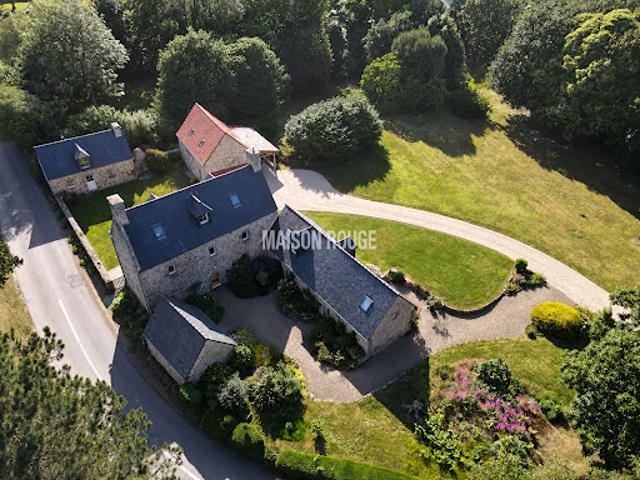 Vente Maison 11 pièces 205 m2 Tonquédec