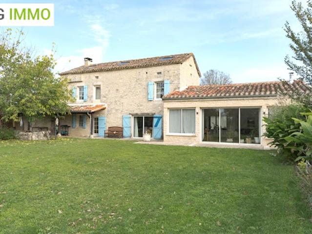 Vente Maison 11 pièces 210 m2 Le Montat