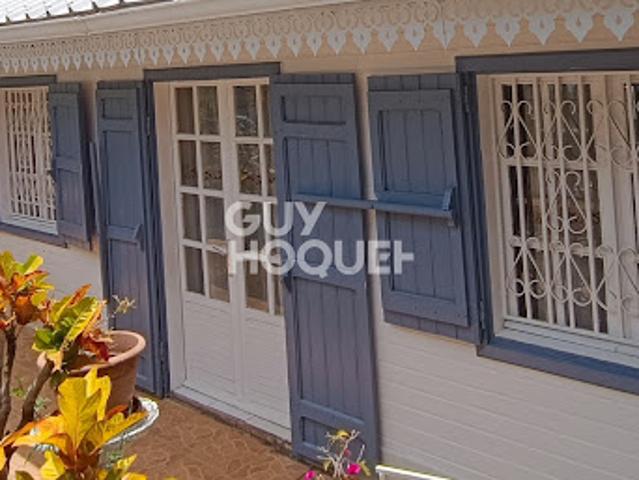 Vente Maison 11 pièces 227 m2 Saint Pierre