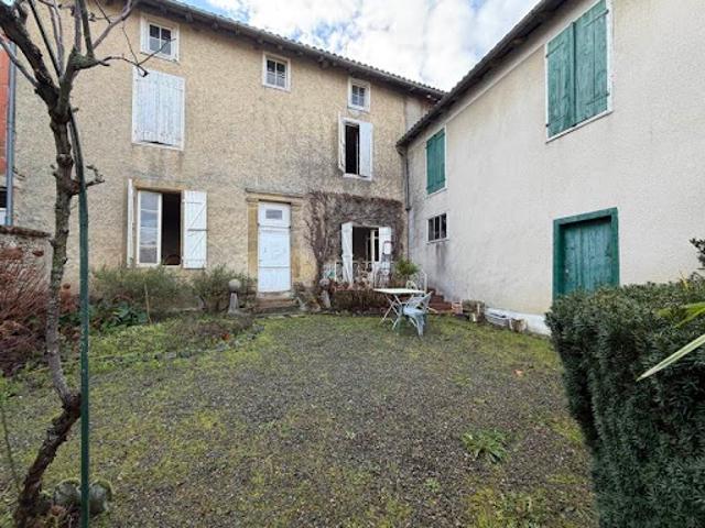 Vente Maison 11 pièces 230 m2 Mielan
