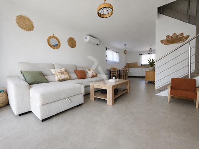 Vente Maison 11 pièces 232 m2 Figari