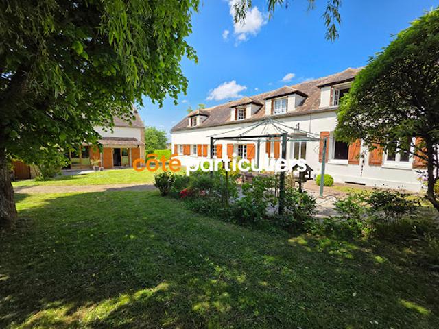 Vente Maison 11 pièces 234 m2 Foucheres