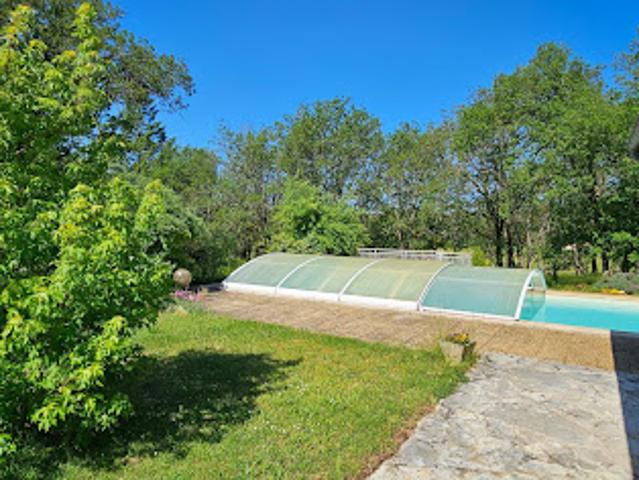 Vente Maison 11 pièces 236 m2 Gignac