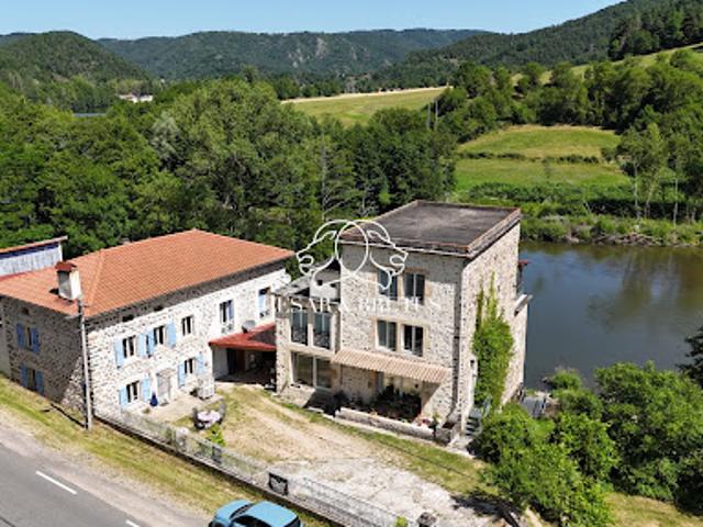 Vente Maison 11 pièces 343 m2 Saint Vincent
