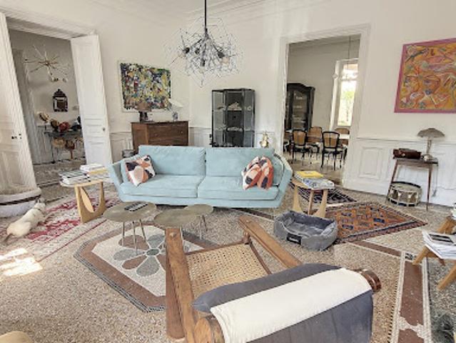 Vente Maison 11 pièces 346 m2 Lézignan Corbières