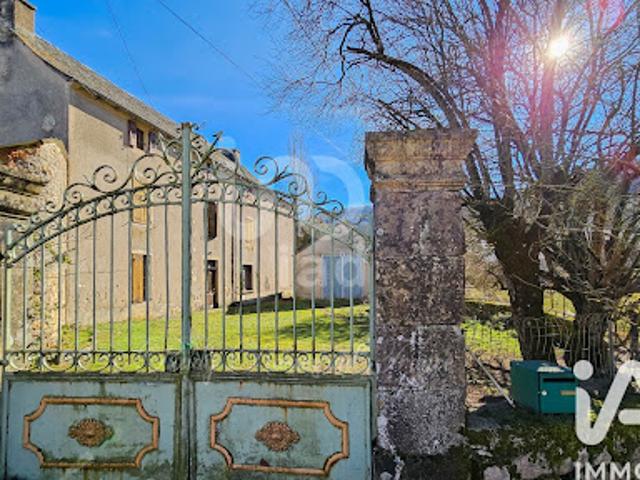 Vente Maison 11 pièces 350 m2 Sévérac le Château