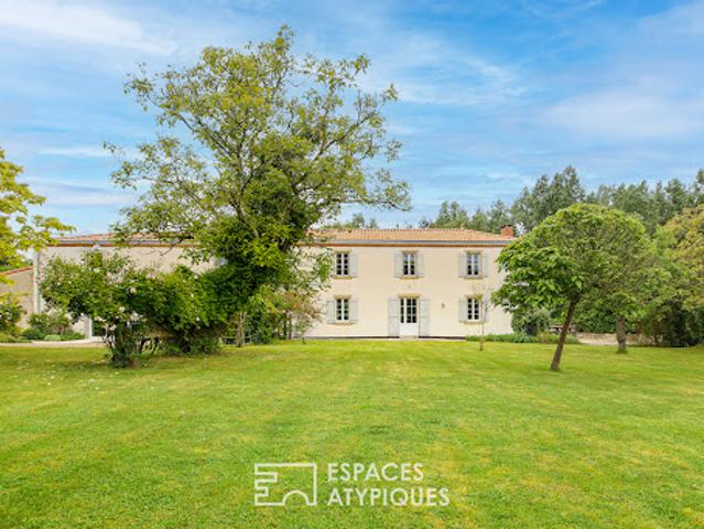 Vente Maison 11 pièces 358 m2 Landeronde