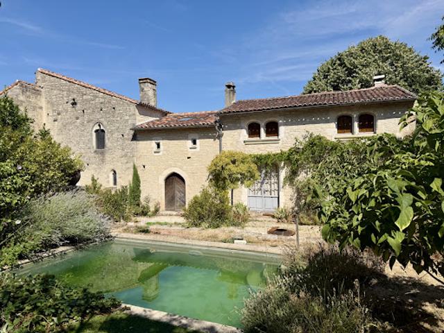 Vente Maison 11 pièces 380 m2 Tusson