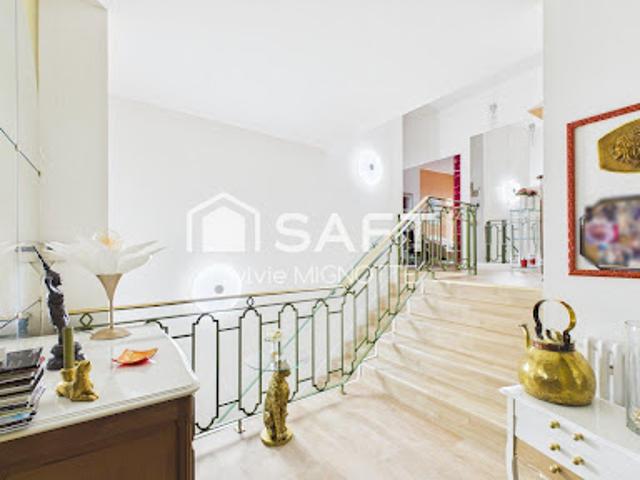 Vente Maison 11 pièces 302 m2 Surgères
