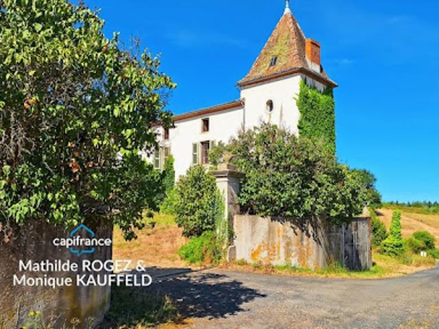 Vente Maison 11 pièces 308 m2 Courpière