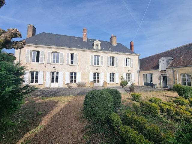 Vente Maison 11 pièces 309 m2 Montoire sur le Loir