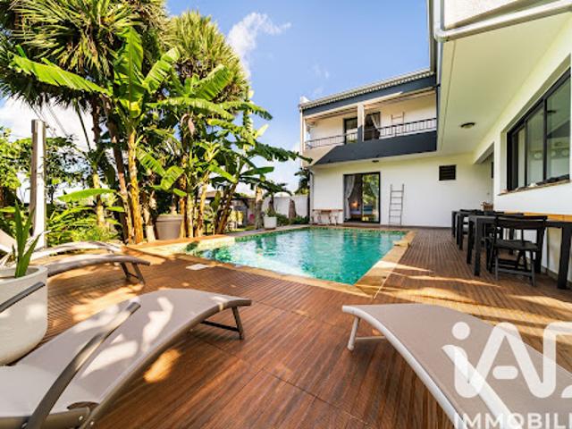 Vente Maison 11 pièces 309 m2 Saint Pierre