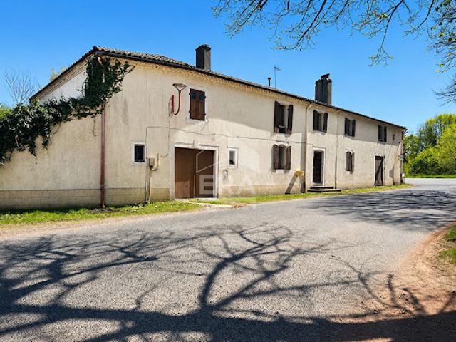 Vente Maison 11 pièces 315 m2 Saint Justin