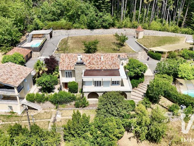 Vente Maison 11 pièces 321 m2 Meyras