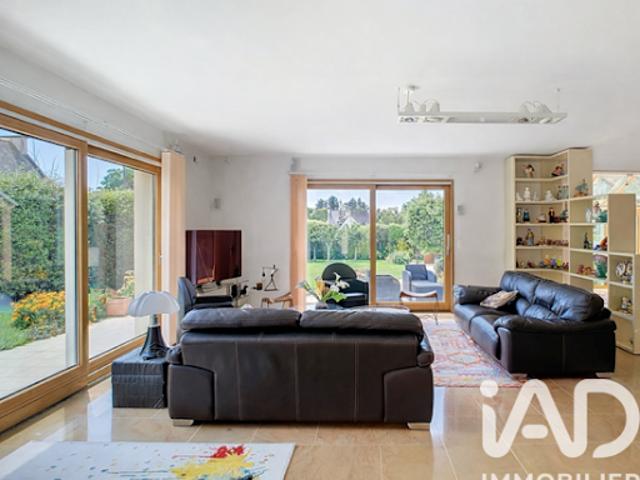Vente Maison 11 pièces 322 m2 Plozévet