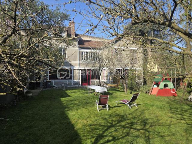 Vente Maison 11 pièces 325 m2 Saint Pierre lès Nemours