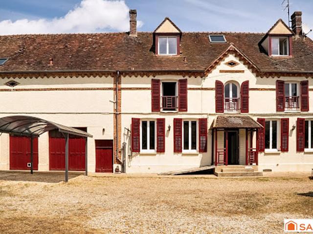 Vente Maison 11 pièces 335 m2 Etigny