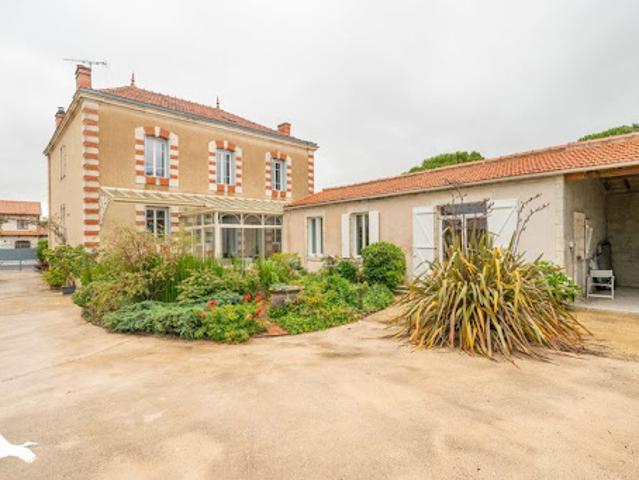 Vente Maison 11 pièces 335 m2 La Tremblade