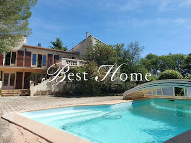 Vente Maison 11 pièces 338 m2 Nimes