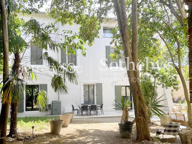Vente Maison 11 pièces 440 m2 Narbonne