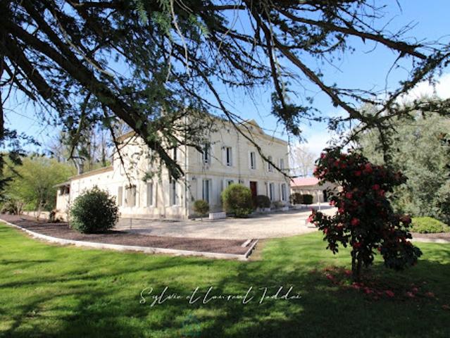 Vente Maison 11 pièces 487 m2 Bordeaux