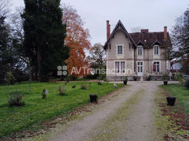 Vente Maison 11 pièces 400 m2 Arcomps